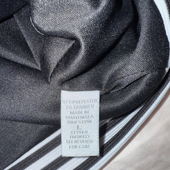 Charlotte Russe Like New Black/White Stripped Spaghetti Strapped Halter crop top - Picture 7 of 7